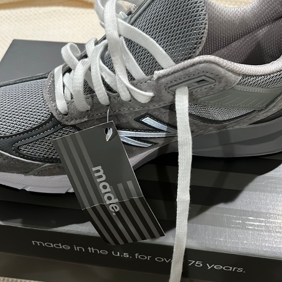 New Balance Shoes - New Balance 990v5 Running Shoes